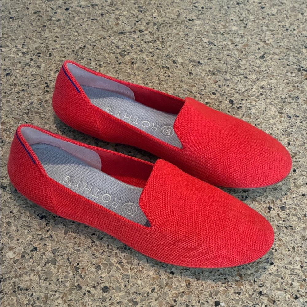 Rothy's Red (Blaze) (Retired) Knit Slip-On Flats in size 8.5 in EUC